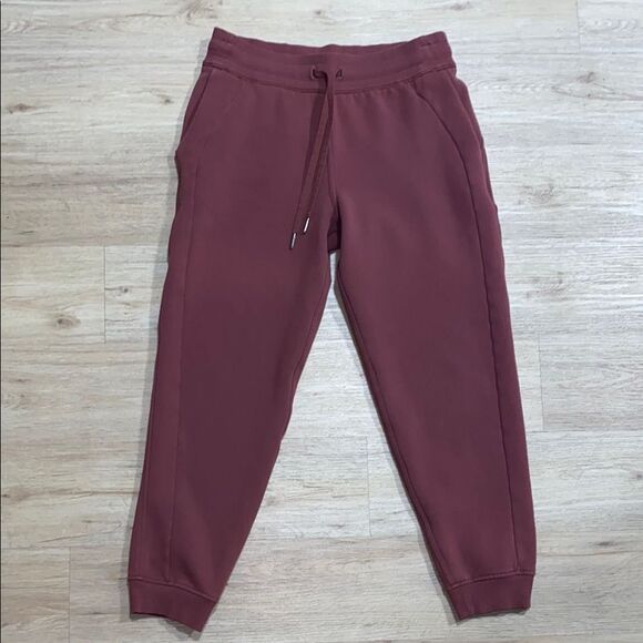Lululemon Scuba High-Rise Jogger Red Merlot Cotton Fleece Size 8 - Picture 10 of 16
